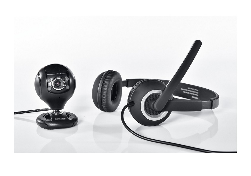 Комплект, слушалки с микрофон HS-P150, WEB камера C-200, черен