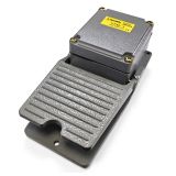 Крачен превключвател, NO+NC, 230VAC, 10А, черен, VFM-1, VEMARK